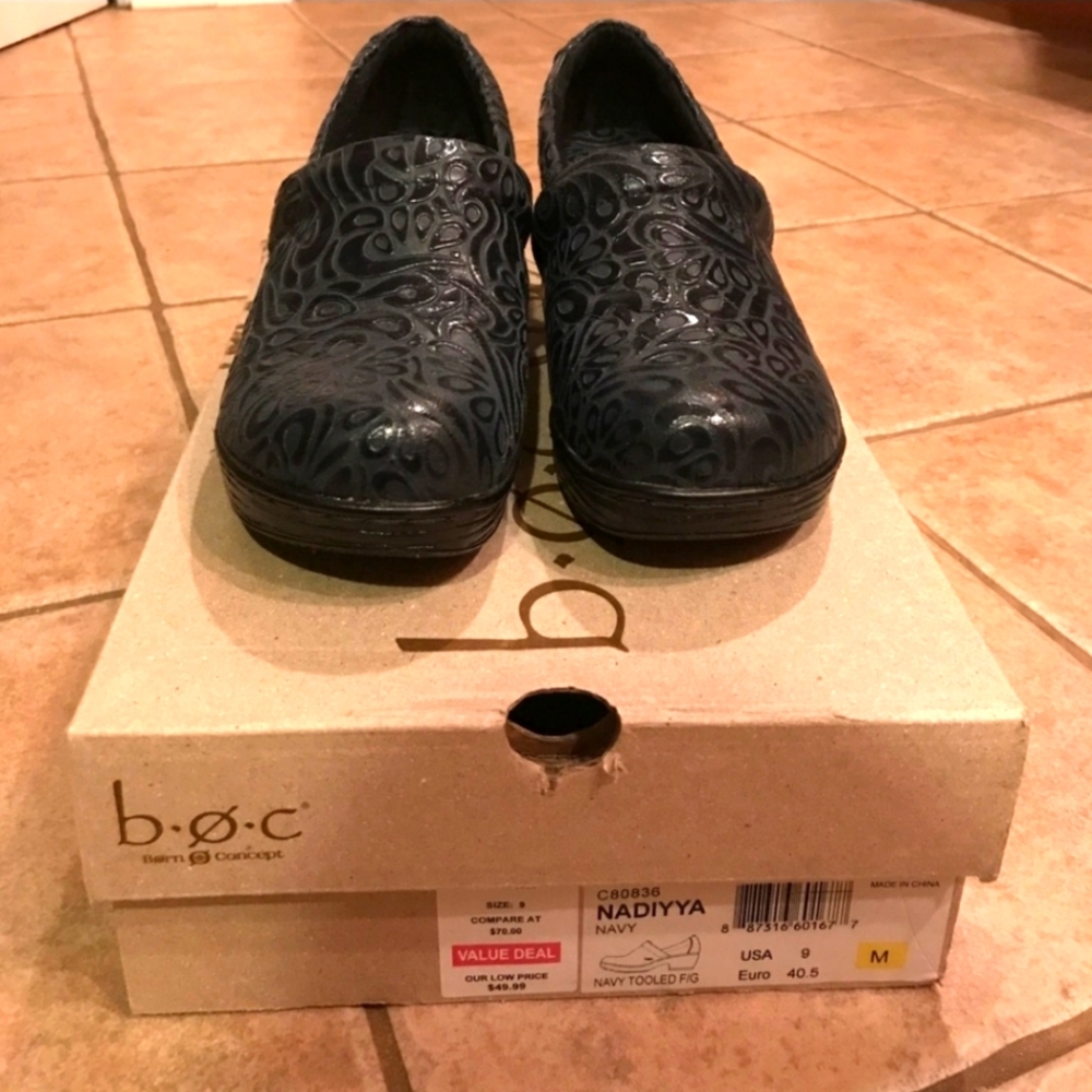 Nursing clogs